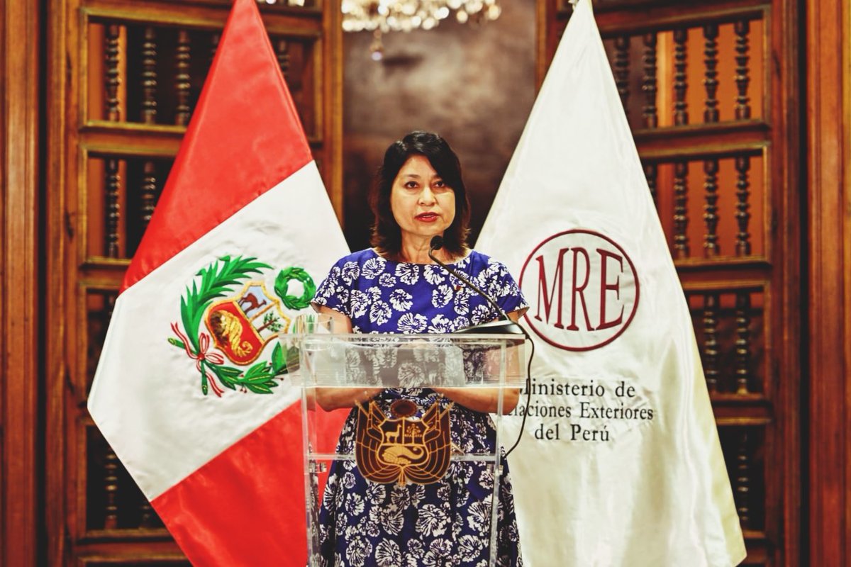 PowerMexican0's tweet photo. ‼️ULTIMA HORA 🇵🇪💥🇲🇽‼️

❗El gobierno de el #Peru🇵🇪 a declarar al embajador de #Mexico🇲🇽 en #Peru🇵🇪 Pablo Monroy como persona "no grata" en el pais.

❗El gobierno de #peru🇵🇪 le notifico al embajador que tiene 72 horas para salir de #peru🇵🇪 https://t.co/Eq9yh2qY2A