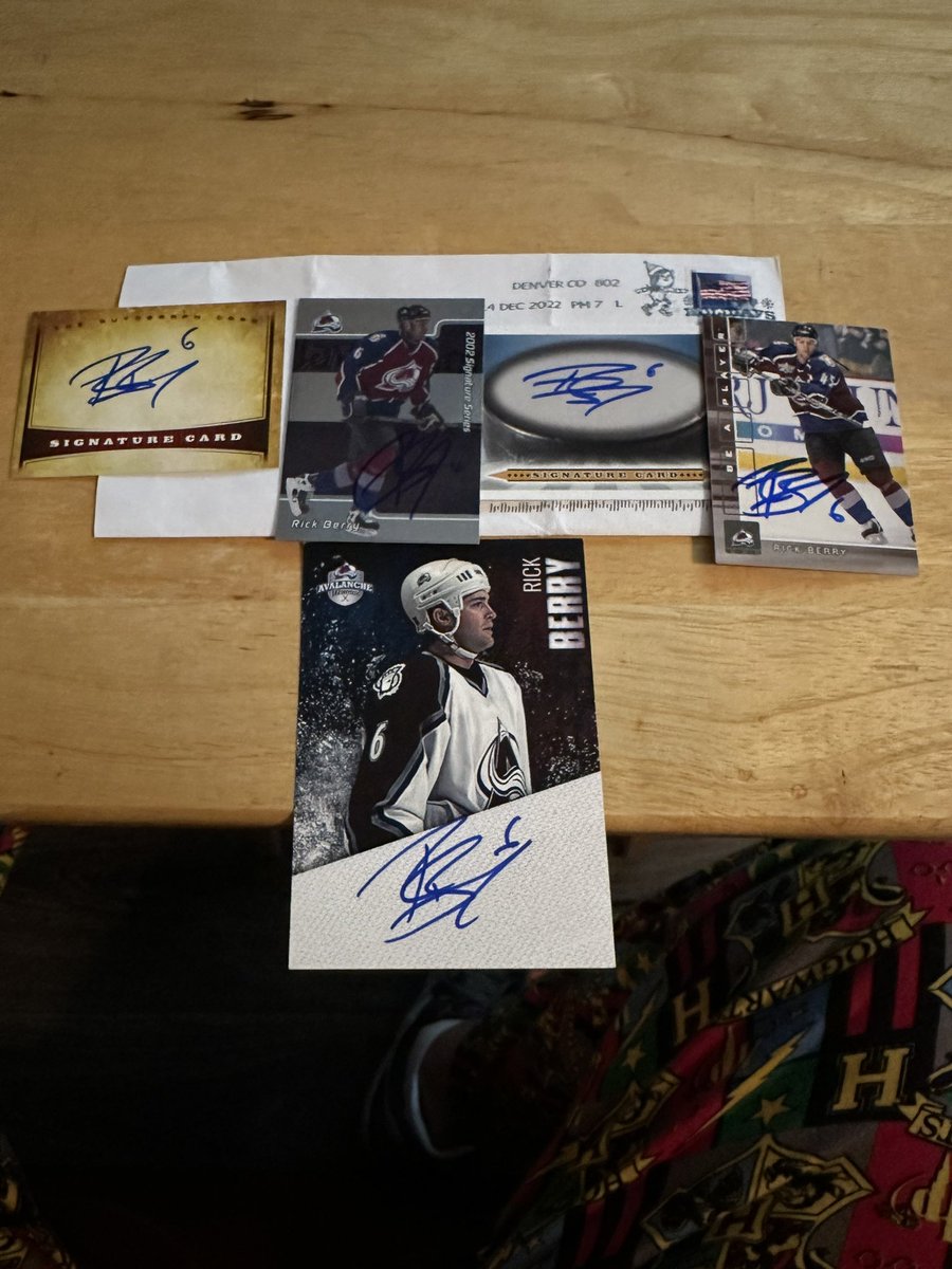 memorabiliaddy's tweet image. #RickBerry #hockey #puck @NHL  #TTM #Memorabilia #Autograph #Autographs #AutographCollector  #AutographCollection #GreatGuy #ThankYou #TTMSuccess #TTMAutographs #MailDay @RadoAvalanche