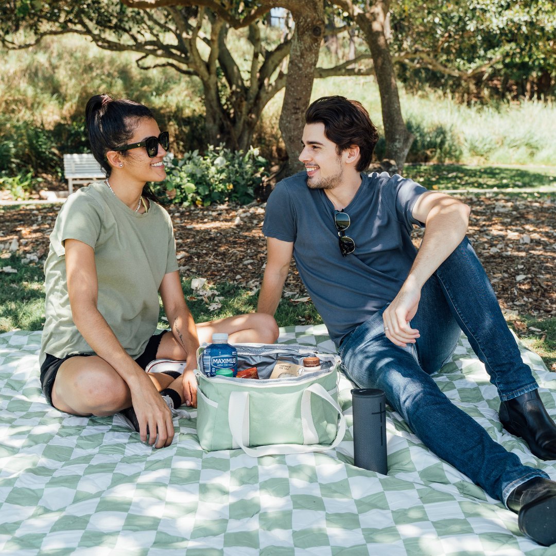 Favourite spot? ✔️
Favourite person? ✔️
Favourite time of year? ✔️

Wrapping up 2022 just right with the help of your favourite snacks, fresh from Caltex Star Mart.