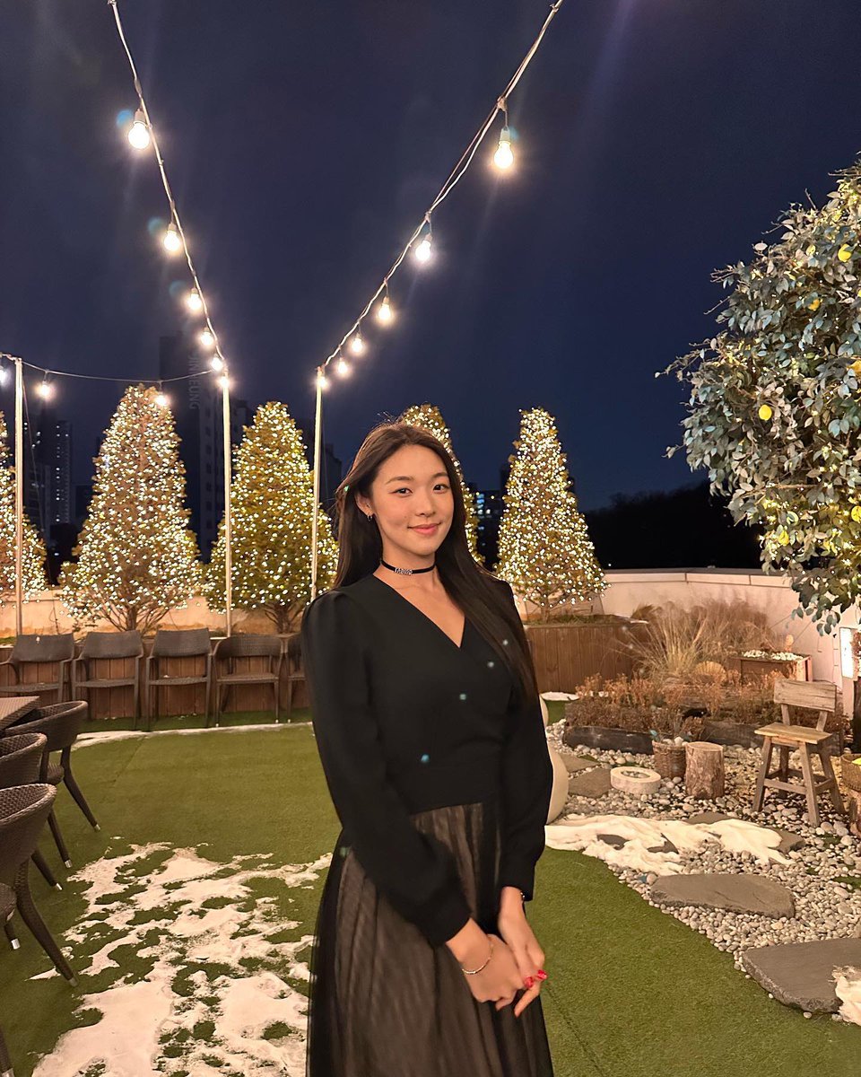 MissEarth's tweet photo. #MissEarth 2022, Mina Sue Choi at the year-end party of Miss Korea Nokwon Charity Committee https://t.co/JR0d0nUFlh
