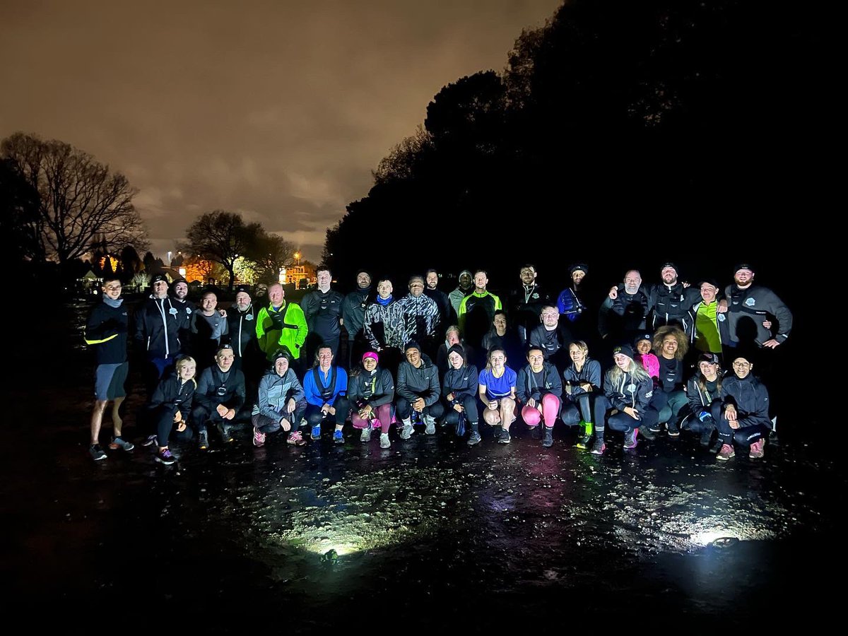 5am 5km monday - Friday 
Day 170

We are not a team because we run together, we are a team because we respect trust and care for each other! 
Trust the process,believe in yourself, get out your comfort zone!