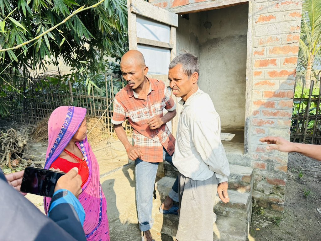 parmeshwarjhaa's tweet photo. Happening now Joint monitoring by #MWASHCC of #KhadakMunicipality at Meghwari tole 5 for #Modelcommunity towards #TotalSanitation by #WASHSDG program of @SABALNEPAL @SnvNepal @krishnagc https://t.co/Sm7pMHd3qB