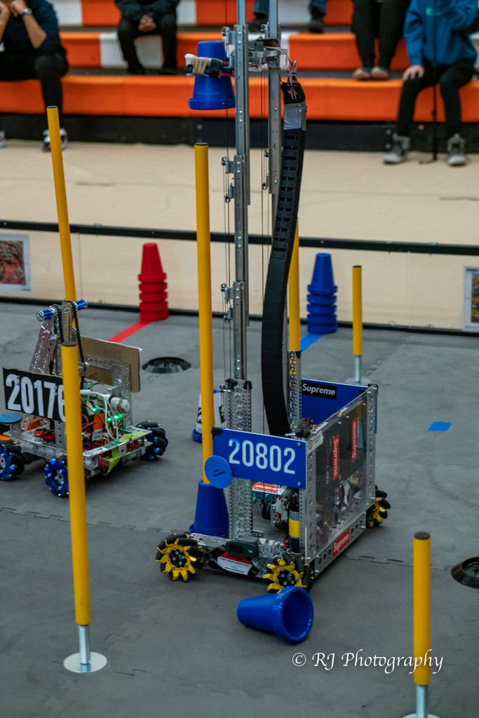 FTCOverEng's tweet image. Thanks to everyone involved at FTC Southern Alberta Round 2 last weekend! It was an absolute blast, special thanks to all the volunteers who helped let this run as smooth as possible, and Ron Leblanc for these amazing photos. Go Chiefs!