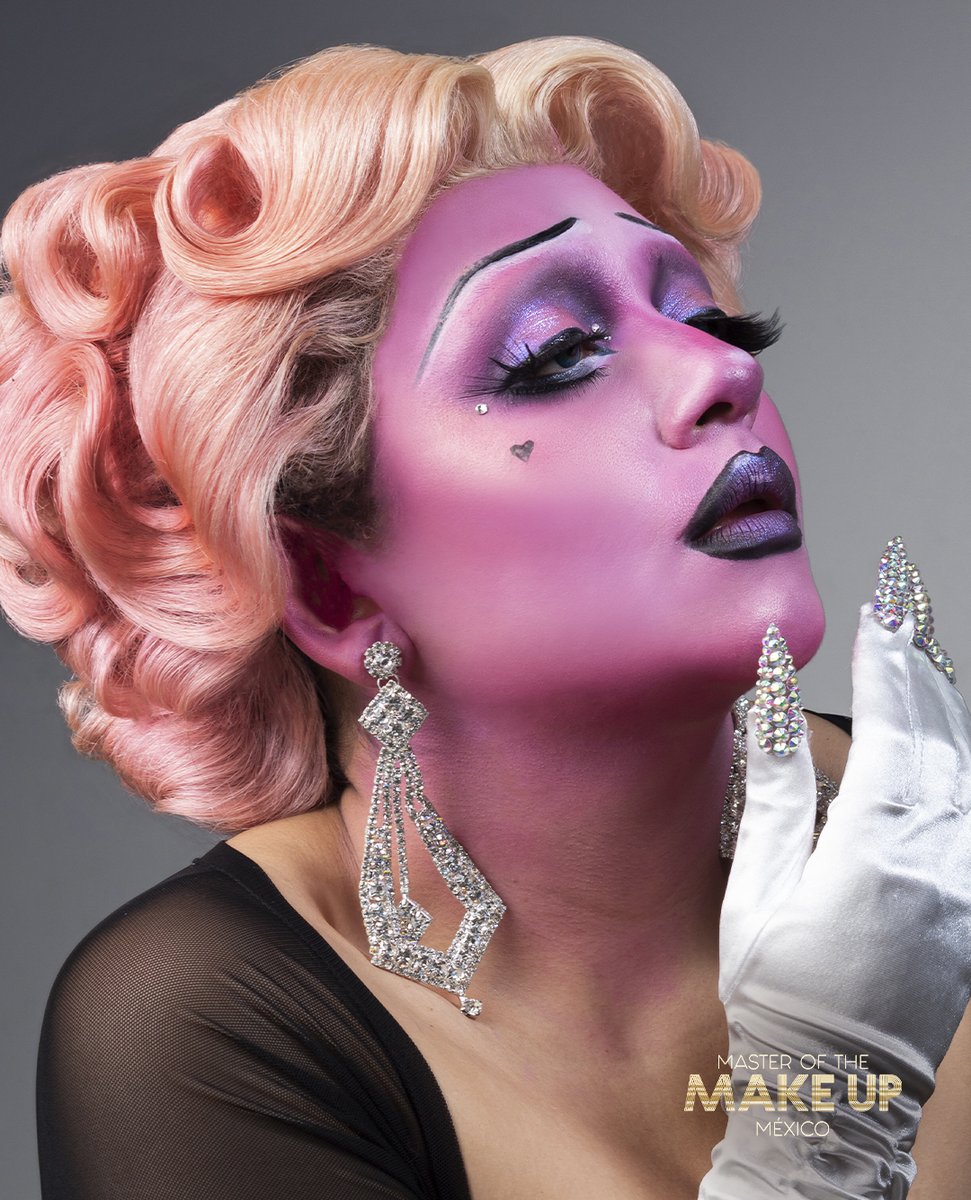 MasterMakeUpTv's tweet photo. Con un toque nostálgico y pop @AnWalrusmua se coronó como la ganadora del reto Drag.
#masterofthemakeup #makeup #makeupaddict #makeuplovers #makeupartist #mua #makeupoftheday #maquillaje #maquillajeprofesional #editorial #beauty #maquillajeeditorial https://t.co/FUQBasNqih