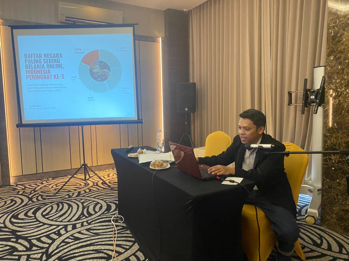 DedyNuryadin's tweet image. Saat kerja sesuai passion maka akan enjoy menjalaninya. 

#PowerSlide #SlideDesigner