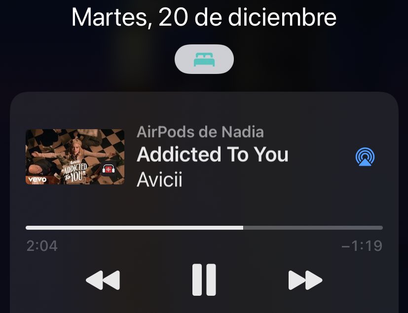 RhinoMontilla's tweet image. #Cerrando el día con #Avicii #AddictedToYou