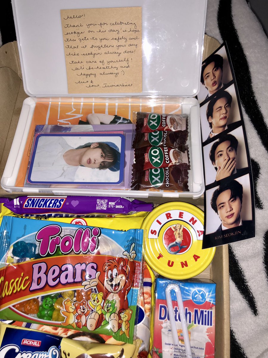 luckyanonymous's tweet photo. care package from @triviarkives finally arrived today!! every single thing on this box reminds me of seokjin huhu thank you so much again po!! love the snacks (especially the tuna!! ><) this made me miss seokjin a little bit more today, but in a good way:')🫶🏻 https://t.co/IbuwI0JLjF