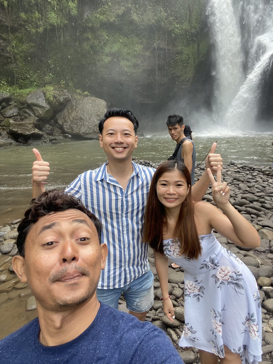 agraphotobali's tweet photo. Short session for Ray and Rina was a wrap. 🍻
#couplesession #waterfall #bali https://t.co/zHBEJe1PfW