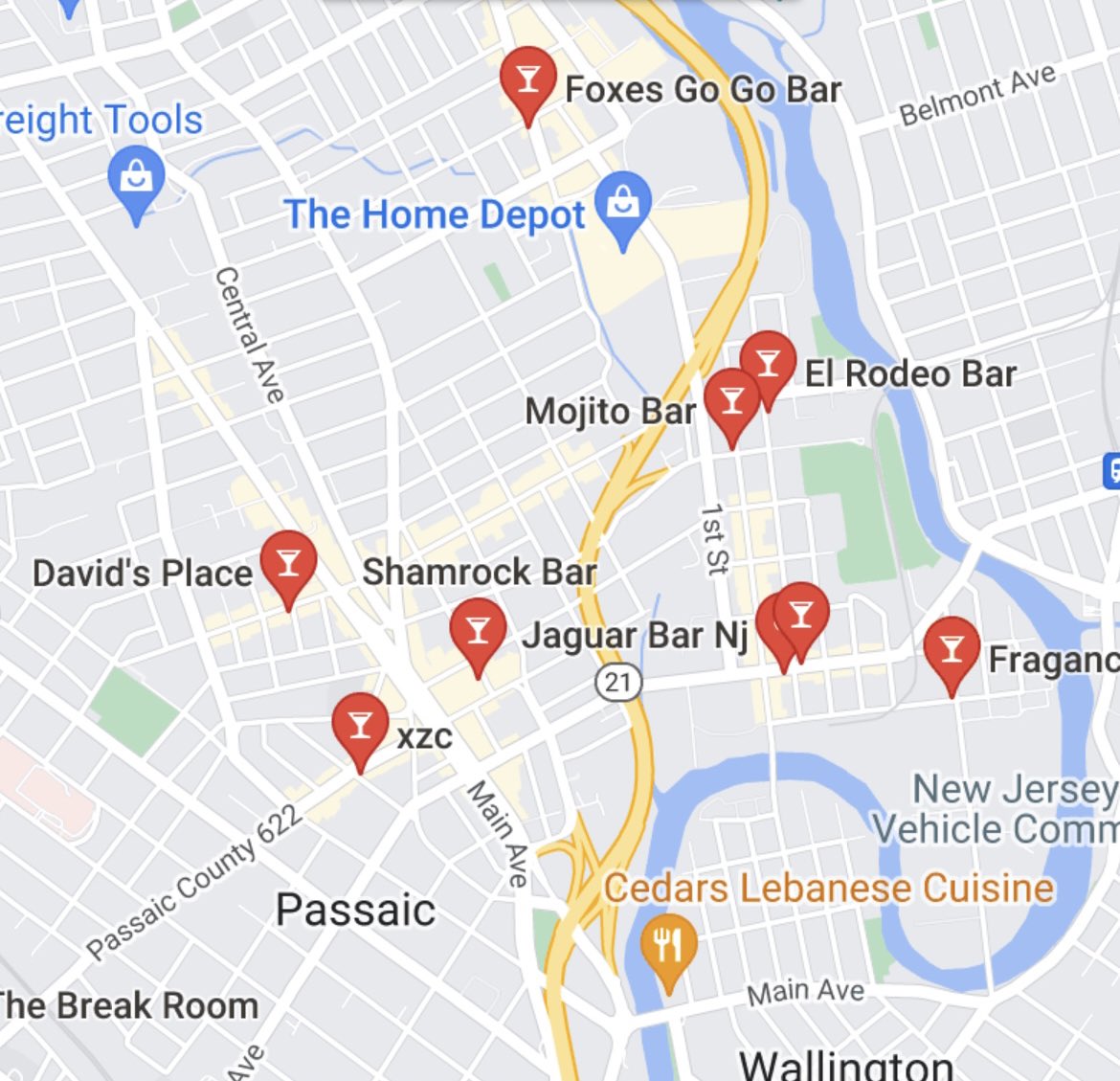 Jusrangers's tweet photo. Passaic has nearly a dozen bars, none of which will be subject to a mask mandate. 

Effective tomorrow, 4-year-olds will be forcibly masked in speech therapy while adults down the block gleefully get drunk in packed maskless bars.

On the eve of 2023!!

We have learned nothing. https://t.co/izXQU20mS0