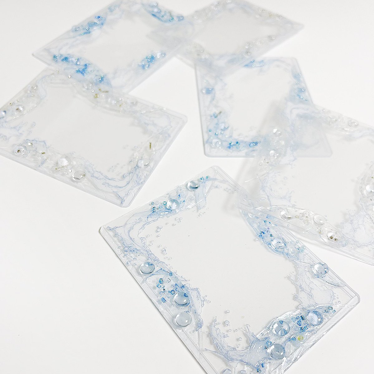 ❤️🎄 𝐄𝐯𝐞𝐧𝐭 🎄❤️

여행다녀오면서 자리를 너무 오래 비워서 연말 이벤트를 열어봅니당❤️ 연말파티에 데려가세용!
팔로우 후 본 게시물 알티하시면 응모완료‼️

✔️ 데코덴 증정 총 3분 (랜덤)
✔️ 당발: 12/27 화

이벤트 당첨자분은 트위터에 후기 올려주셔야합니다 비계는 당첨에서 제외됩니다🥲