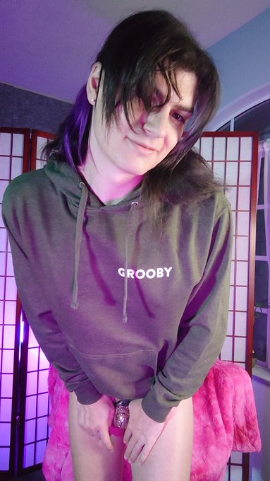 Thank you @GroobySteven for this dope hoodie &hearts;️  I absolutely adore the design! https://t.co/DMgzljs<a class="tags" target="_blank" title="On Twitter" href="/?out=eyJ0eXAiOiJKV1QiLCJhbGciOiJIUzUxMiJ9.eyJpYXQiOjE3MjcyNjk5MjMsImlzcyI6InR3cG9ybnN0YXJzLmNvbSIsIm5iZiI6MTcyNzI2OTkyMywiZXhwIjoxNzU4ODA1OTIzLCJyZWRpcmVjdF91cmwiOiJodHRwczovL3R3aXR0ZXIuY29tL0dyb29ieVN0ZXZlbiJ9.DsaU_aP0JVsAgT3nrsKN61r79x3SyU7tWiSCxXwFfK925rCbiyHFmdTFDQ3_hB2g7tey4wAYDGqnqqgUlkc82g">@GroobySteven</a>