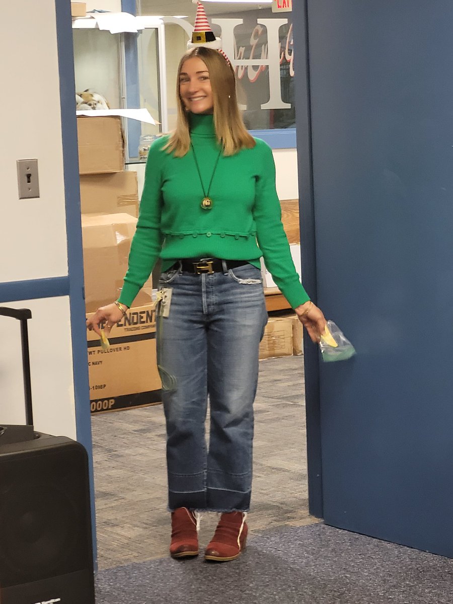 Elf Day at the Academy #HolidayFun 
<a href="/ShortlidgeAP/">Diane M</a> <a href="/DesireeFaison/">daisey</a> <a href="/RedClaySchools/">Red Clay Consolidated School District</a>