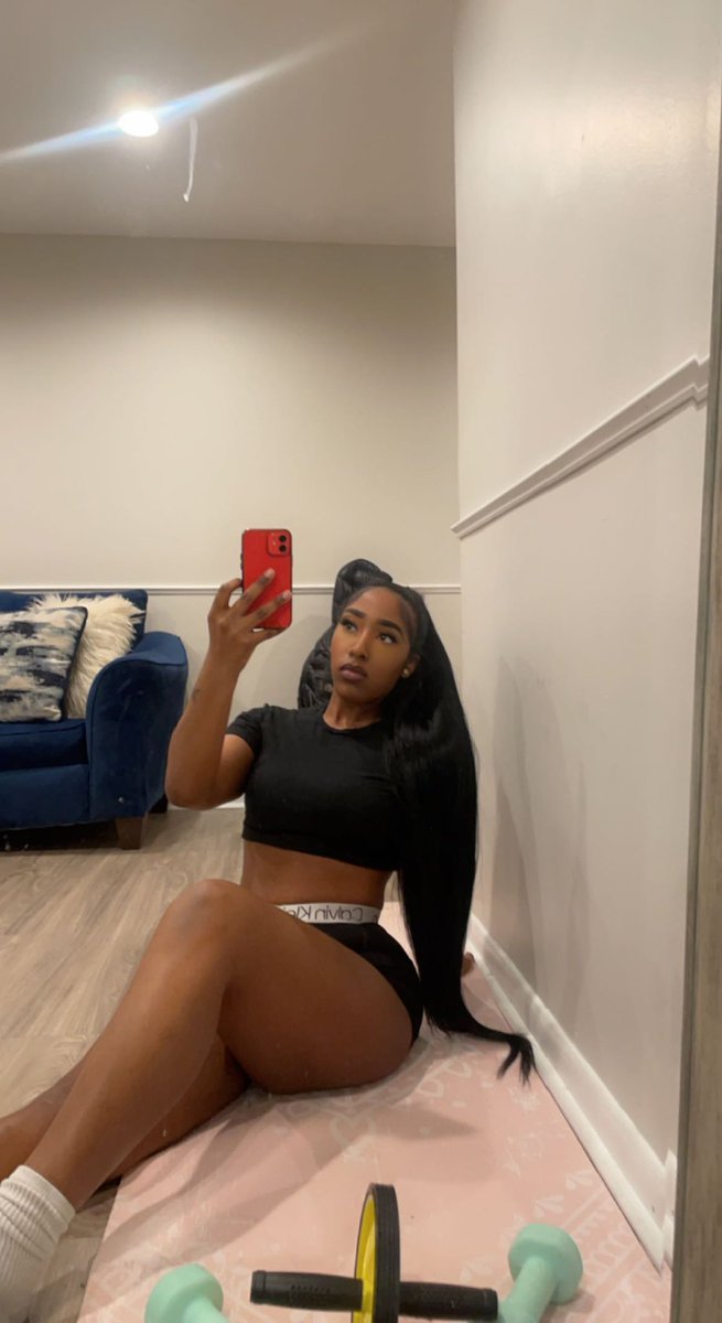 _BB________'s tweet image. His prettiest problem 😈