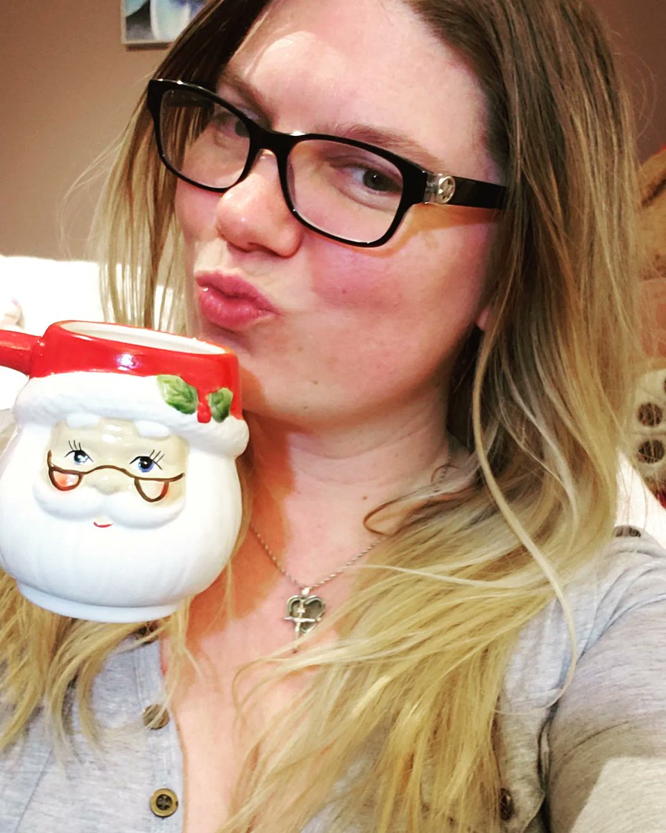 denakina's tweet photo. Join me whilst I sip on some eggnog
https://t.co/PPbCaguWM9
#naughtyornice #hardcoreholidays2022 #worldofwarcraftclassicera #deathequalsdelete #horde #alliance #merryfreshmas #murlocqueen https://t.co/GIfDjOVc4p