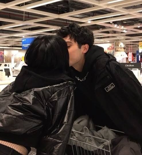 BeatrixCashh's tweet photo. He has me. 
[@CameronLake__] https://t.co/vfJ7BOqN29