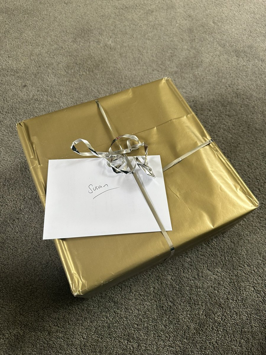 SusanBaikie's tweet photo. Thank you so much #SecretSantaNZ2022 I love all these :) ❤️🎄🎅 https://t.co/RpxTx7CP2j