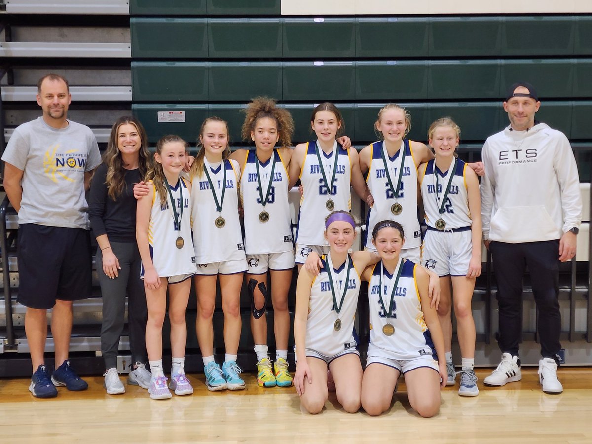 mamaGfam's tweet photo. Once again....introducing your your 7th Grade CGAA Girls Classic Champs going 3-0 vs. Waconia, Chisago Lakes and Rochester Mayo!!!!🏆🏀🔥
BIG BRO home and in FULL support mode 👏🥰 @IsaiahGr4y
#TheFutureIsNow #StrongerTogether #rfwildcats #my33 #champs #fortheloveofbasketball https://t.co/vxsjTnQw3I