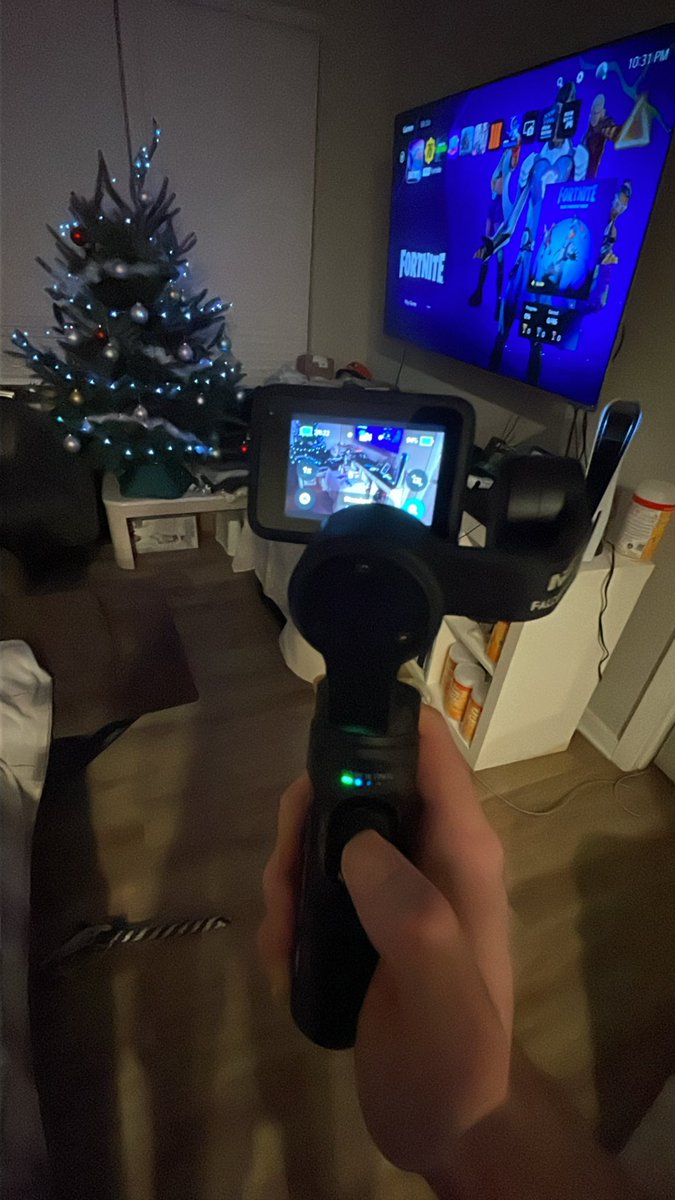 mariuscatanici's tweet photo. Got a new Gimbal the Inkee Falcon Plus that works with an #GoPro Hero 11 I have. So far so good I will post some videos tomorrow with the #GoPro from #ValleyForge. #ContentCreator #GoProHero11 #Inkee #falconplus #gimbal https://t.co/6Jd5DIJvTa