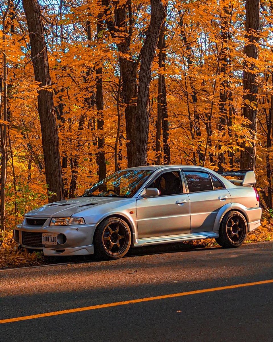 jdm_old's tweet photo. / Mitsubishi EVO 🍂/
🔑 @scott739s
#jdm #jdmgram #jdmculture #jdmcar #jdmcars #turbo #twinturbo #lowlife #drift #driftlife #japanflower #oldjdmschool #mitsubishi #mitsubishievo #mitsubishievolution #evolution #4g63 #voltex #volkracing #varisjapan #old_school_jdm_ https://t.co/Cc5Dl2ueCe