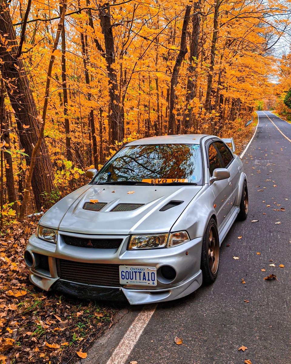 jdm_old's tweet photo. / Mitsubishi EVO 🍂/
🔑 @scott739s
#jdm #jdmgram #jdmculture #jdmcar #jdmcars #turbo #twinturbo #lowlife #drift #driftlife #japanflower #oldjdmschool #mitsubishi #mitsubishievo #mitsubishievolution #evolution #4g63 #voltex #volkracing #varisjapan #old_school_jdm_ https://t.co/Cc5Dl2ueCe
