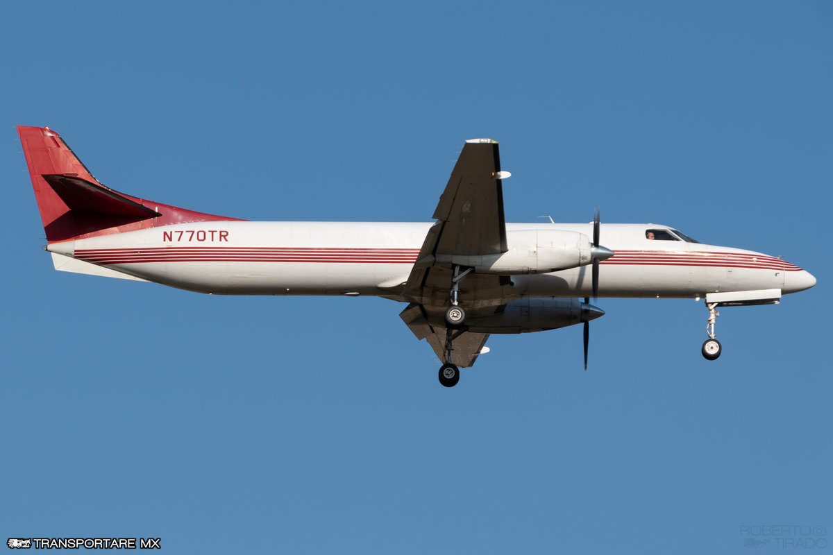 RobertSpotting's tweet photo. 📊 - Sierra West Airlines.
✈️ - Fairchild SA227-BC Metro III.
#⃣ - N770TR.
📍 - Aeropuerto Internacional de Toluca (TLC/MMTO).
#AviationPhotography #PlaneSpotting #AIT #TLC #MMTO #Toluca #EdoMex #SierraWest #Fairchild #SA227 https://t.co/yGquzkcmSu