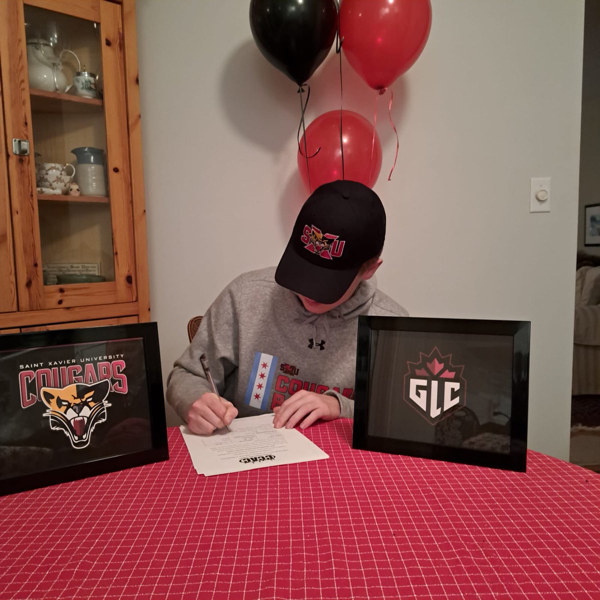 SyerTrevor's tweet image. Officially a Coug!! 🐾🐾 🔜
@GLCanadians @SXUBaseball