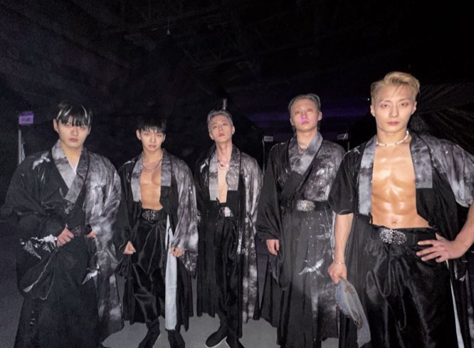ForKyoju's tweet photo. now prime kingz are ready to dance Shangri-la by vixx https://t.co/xh5vSZV8Ki