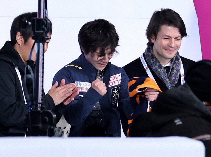 slambielfp's tweet photo. #GPFigure #GPFinal22 FS kiss&amp;cry
https://t.co/z7mhqh2PY7 https://t.co/aKxHVvwsNd