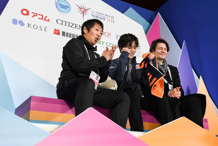 slambielfp's tweet photo. #GPFigure #GPFinal22 FS kiss&amp;cry
https://t.co/z7mhqh2PY7 https://t.co/Mo6PVeSIq6