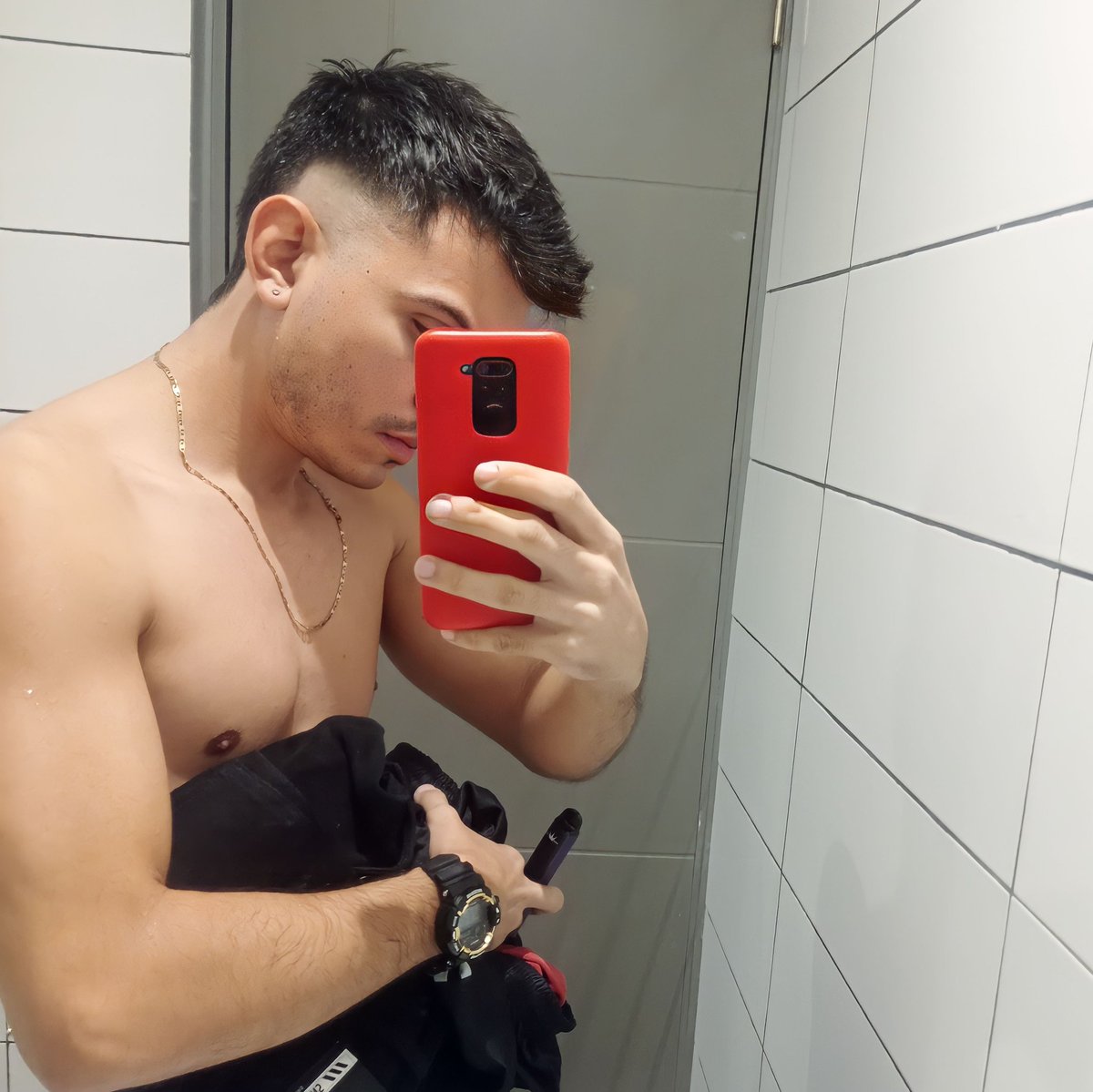 leoneldtf's tweet photo. #NuevaFotoDePerfil https://t.co/IM48J7zlfM