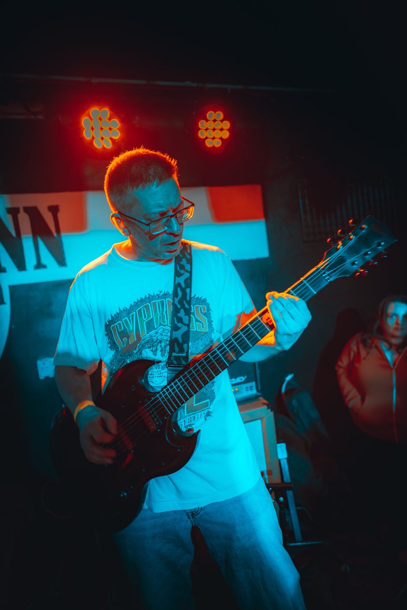 Lowlight_Baz tweet media