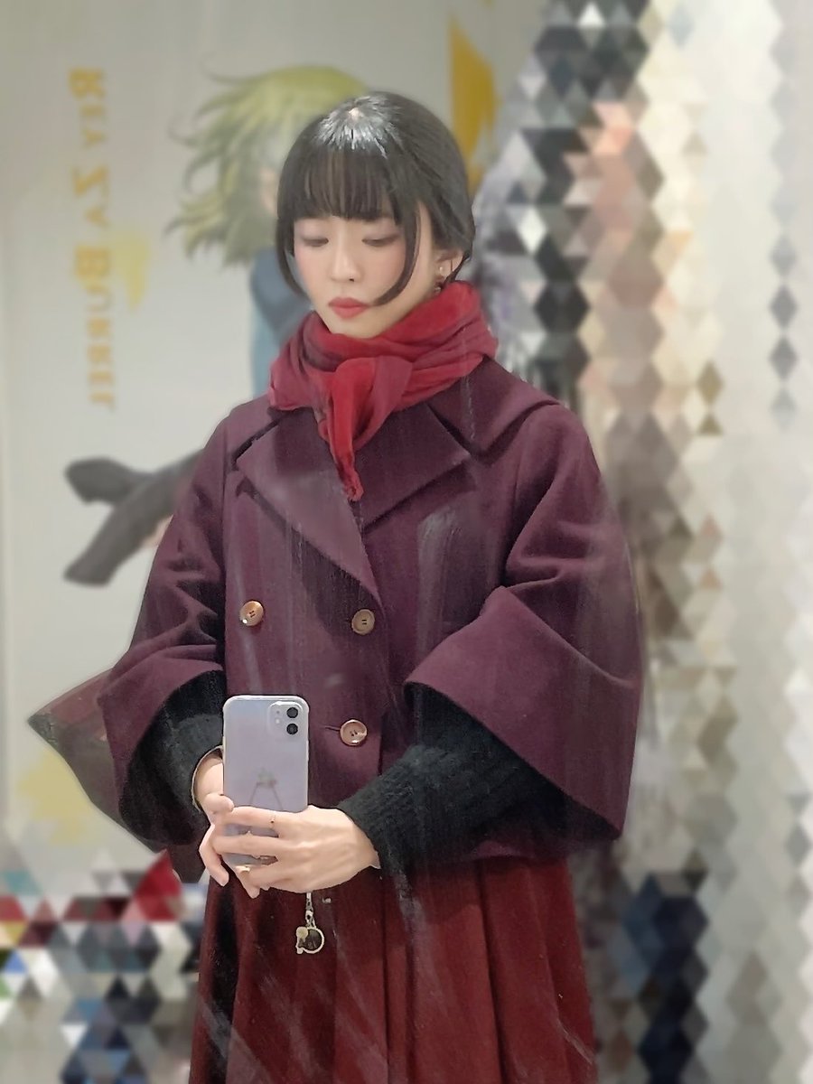 _fleur_etoile_'s tweet photo. この日のコーデ!
Coat: #janemarple
Blouse, skirt: #nosproject
Cardigan: #fint
Scarf: とうらぶの加州清光コラボ
Earrings: @yumenouramegumi (レジェンドイメージ❤️💙) https://t.co/rlMEuHYwxq