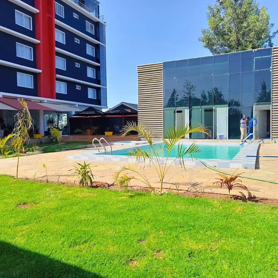 ToniNgwiri's tweet photo. Why spend your whole life's saving going to Las Vegas while you can get the same experience with us if not better 😁😁 Visit us this Christmas at The Warwick Hotel, Nanyuki You must admit, the place is beautiful.. https://t.co/NTfnOzjrDr