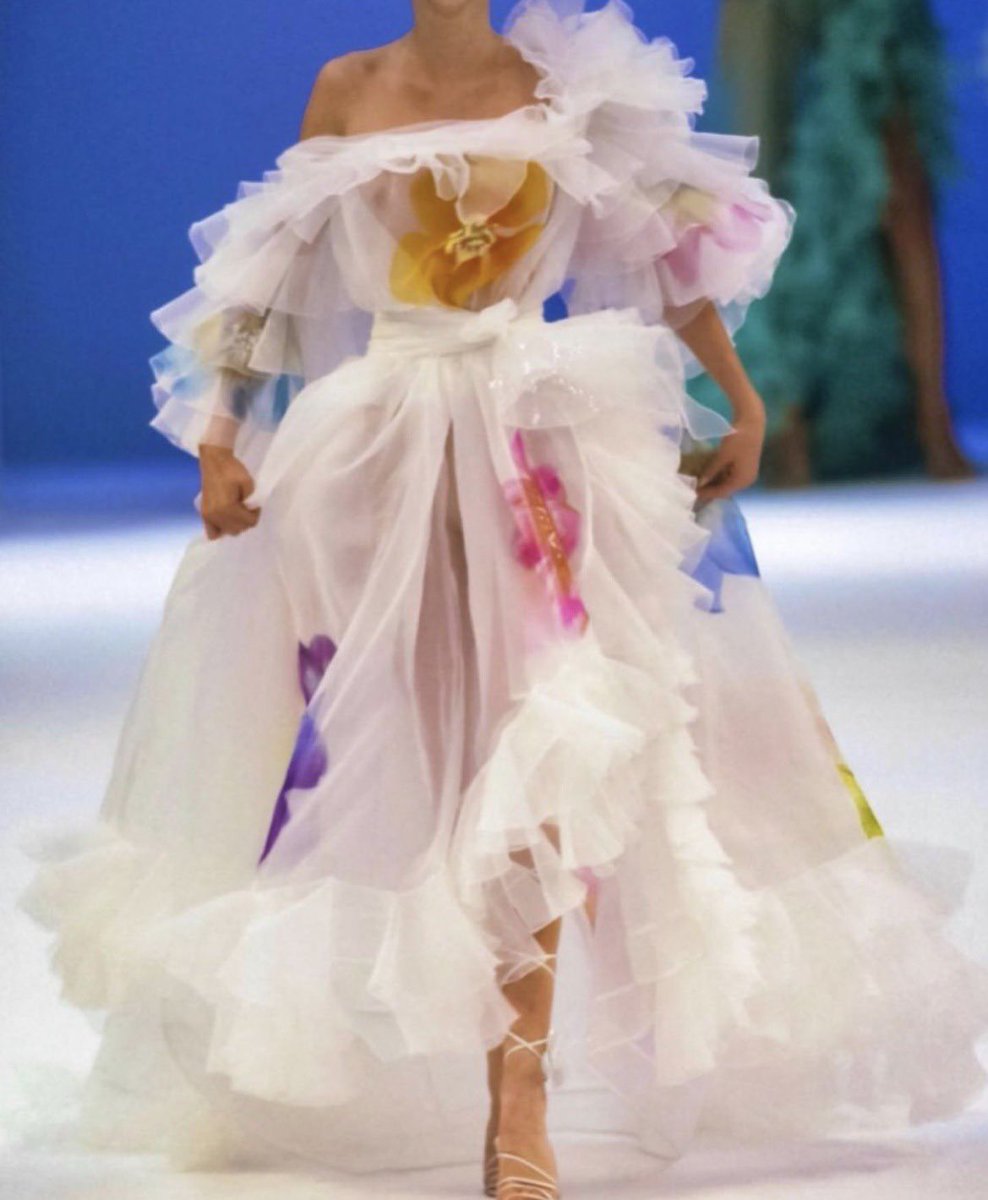 Iohlita's tweet image. Thierry Mugler Spring/Summer 1999