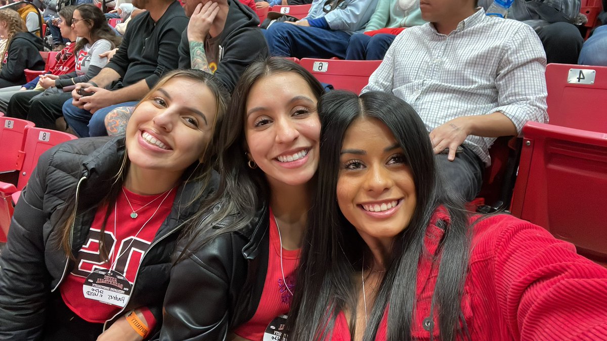 allylunna's tweet photo. #GoAztecs https://t.co/U0k90O1ZUL