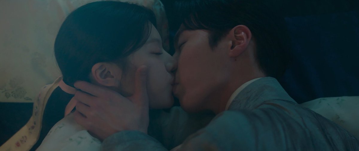 kdramafn's tweet photo. Mentally, I'm here.

#AlchemyOfSouls2Ep4 
#AlchemyOfSouls2Ep5 https://t.co/oejzYb44yh