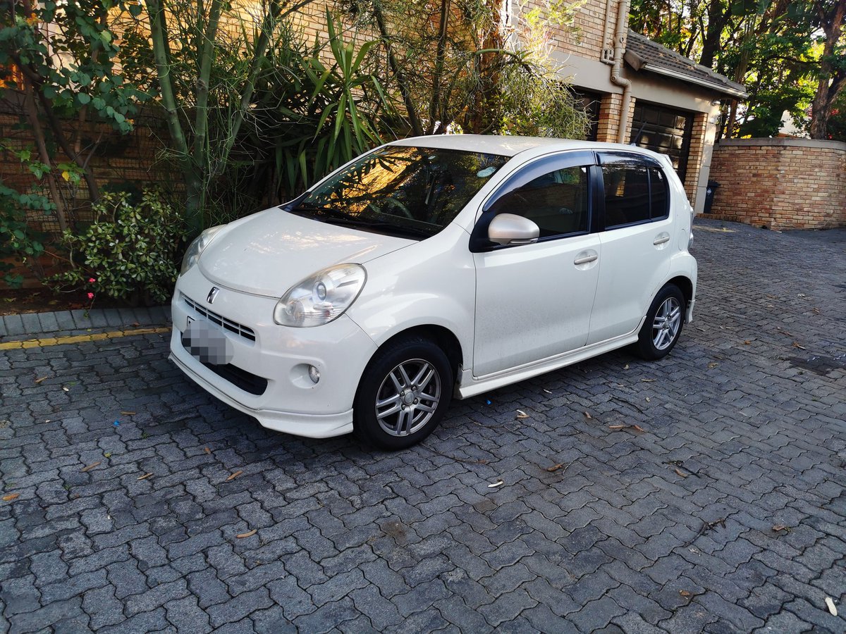 selfstyledking's tweet photo. I also work at Rovert Car Rentals. My job there is to ensure that; Firstly, the company has vehicles.
Secondly, that they keep running smoothly.
@tshedisott is the boss there and pays me to wash the cars too. I love this job and my 98 others ๐๐๐พ
#selfstyledking #Rovert https://t.co/MTN00SNNJj