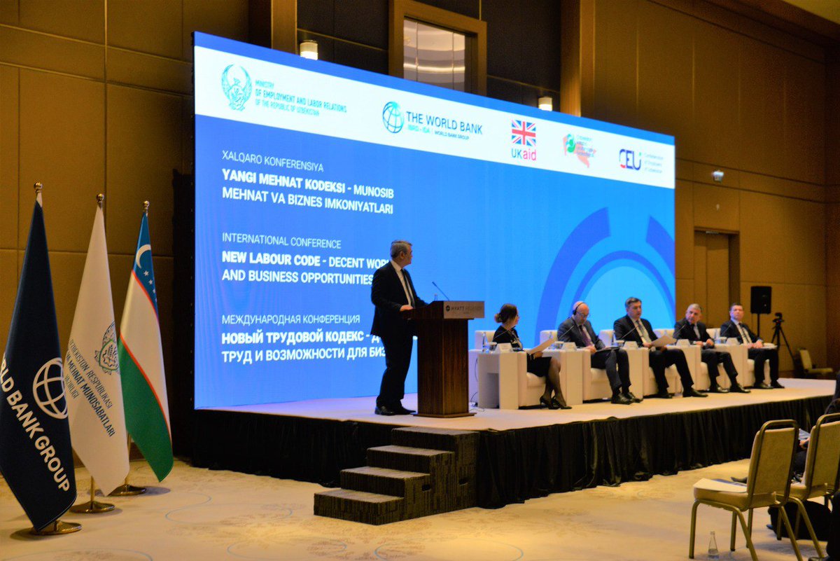 UKinUzbekistan's tweet photo. Oct 2022 marked adoption of the new #Labour Code of #Uzbekistan that endorsed int-l standards on protection of labour rights, incl. rights of #women, #PWD &amp; #youth. Last week @Uzb_MinLabour &amp; @WorldBank presented the new Code at an intl conference, funded by 🇬🇧’s #EGED project. https://t.co/6ntIa6V4aM