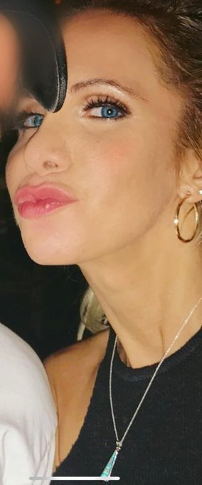 Tell me what you want for Christmas?! I respect everyone&rsquo;s beliefs! #nadianorth https://t.co/va56hRn<a href="/tag/nadianorth"class="tags"><span>#nadianorth</span></a>