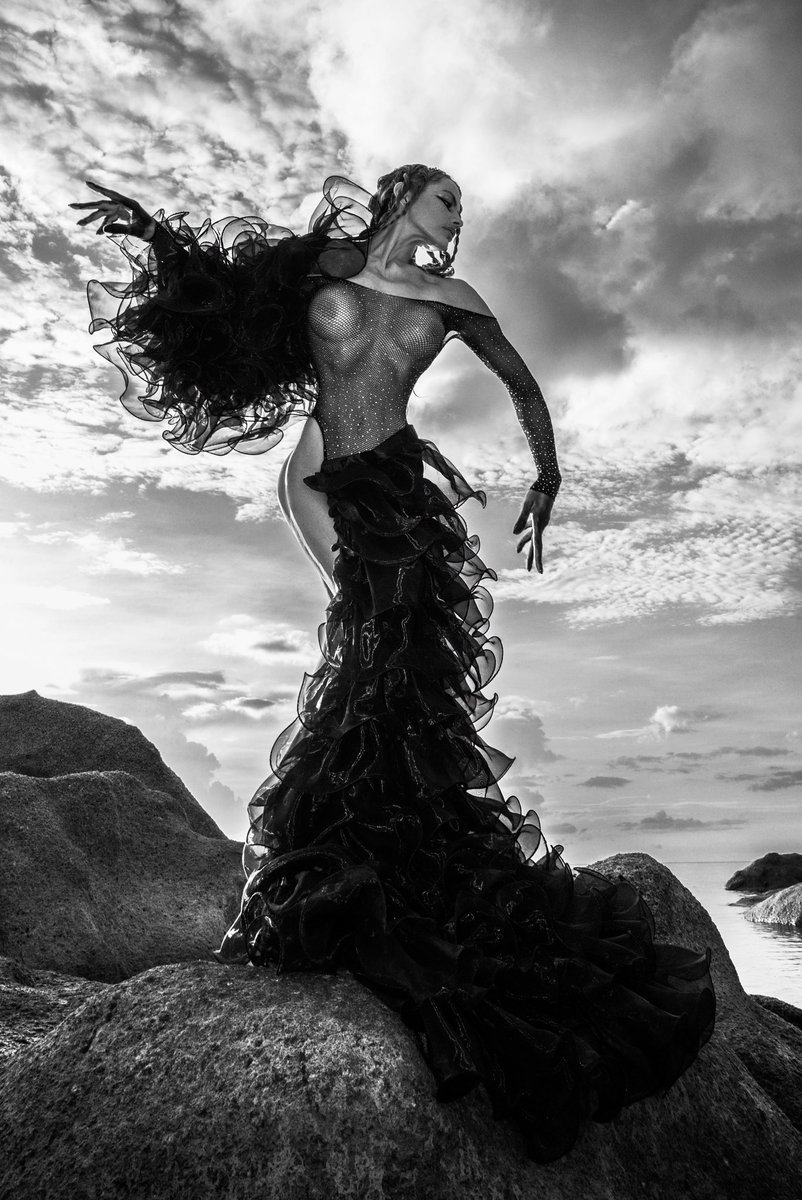OtkidachA's tweet photo. @BeautifulBzarre We match well ❤️‍🔥👽🙏 https://t.co/8Ii3DQd6Cq