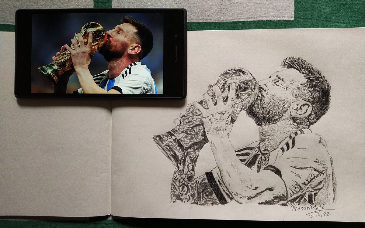The moment we gonna remember forever! 🥺❤️

Thankkk youuu Leo Messi for bringing so much happiness in our lives! 😌💙

A Little Tribute to the Greatest of All Time in football history - LM10 ! 🙌🇦🇷💙

His Sketch Drawn by Me😊
<a href="/WeAreMessi/">We Are Messi 🔟</a> <a href="/imessi/">(Fan) Leo Messi</a> #Messi𓃵 
#art #artwork #sketch