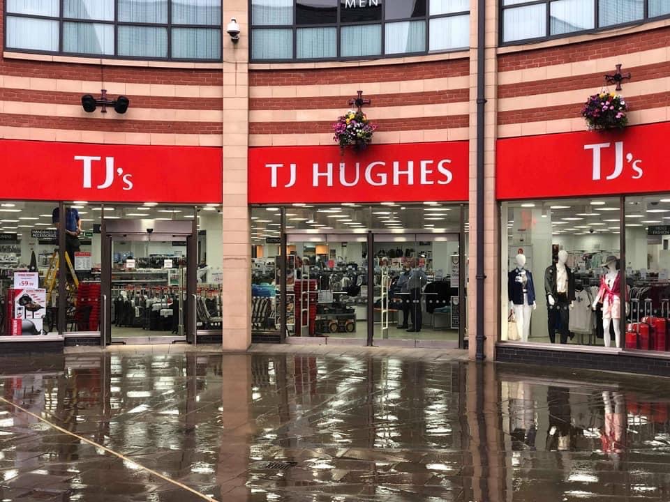 For some 2022 has been an especially difficult year and the support and kindness of others is even more important as we move into 2023. Thanks to 
<a href="/RTaylorGroup/">Russell Taylor Group</a> <a href="/Poundstretcher1/">Poundstretcher</a> <a href="/WeAreTJHughes/">TJ Hughes</a> for supporting <a href="/YMCAWirral/">YMCA Wirral</a> 

linkedin.com/feed/update/ur…