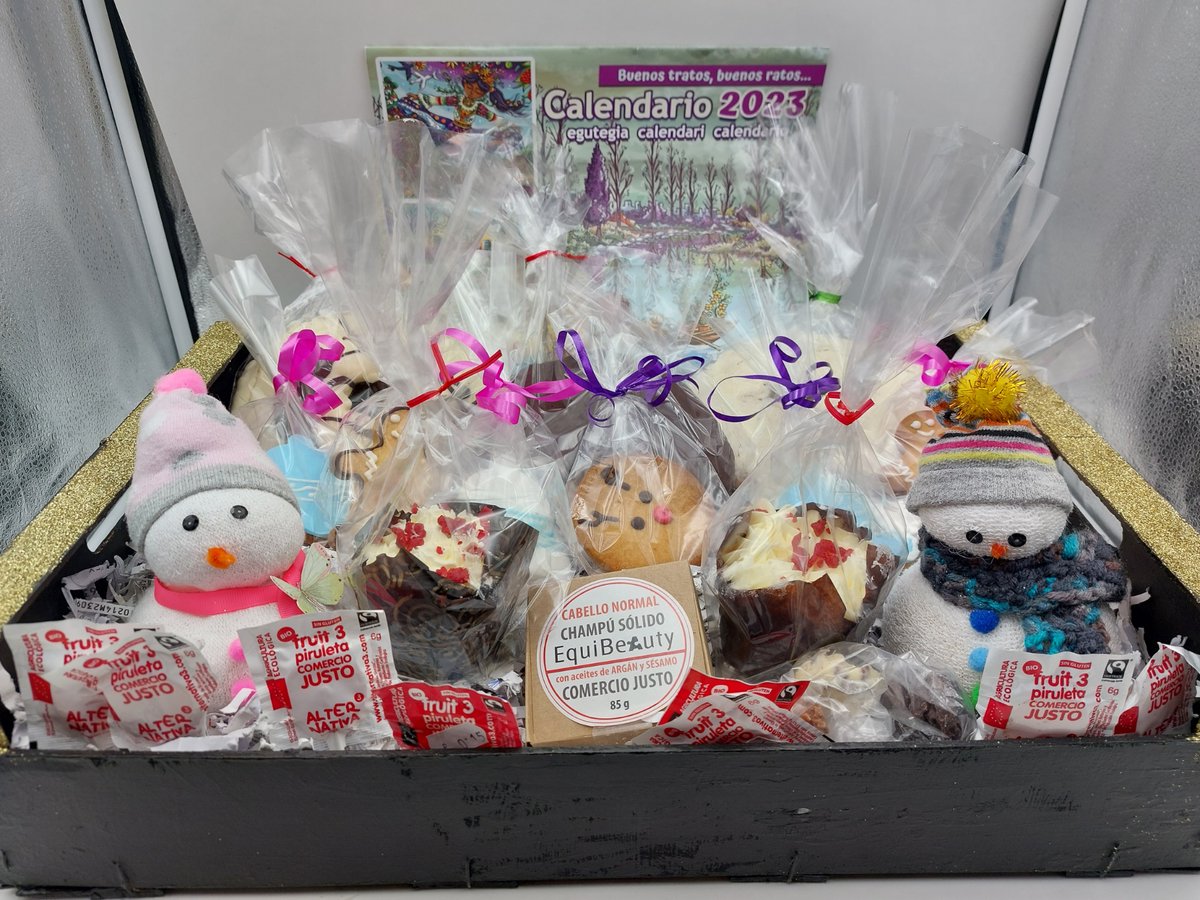 dulcebide's tweet photo. Última oportunidad!!
Dulcebide y Eskubidenda sorteamos 3 cestas de Navidad con diferentes productos de nuestros puntos de venta como palmeras, galletas, calendarios y mucho más. https://t.co/Jevb440jne