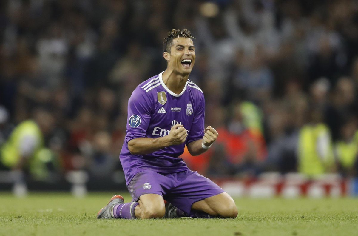 TFoot__'s tweet photo. Cracher sur Cristiano Ronaldo depuis qu’il a un coup de moins de bien dans sa carrière suite à la mort de son fils alors qu’il a roulé sur l’Europe pendant plus de 15 ans…

Certains devraient avoir honte. https://t.co/s7Ehf59r3C