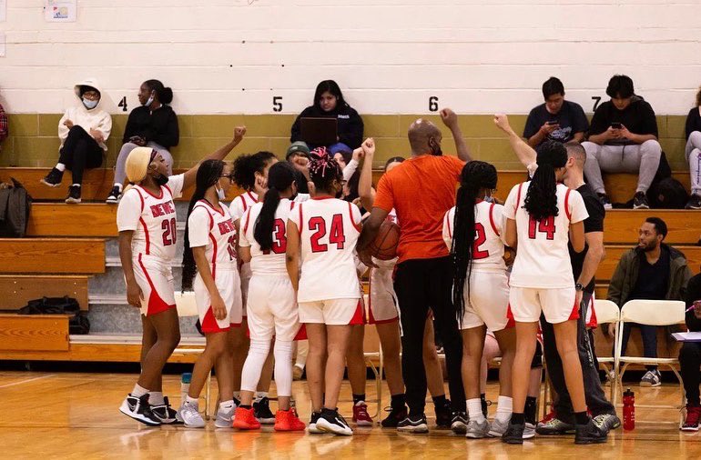 JohnDeweyBK's tweet photo. We love to see our Dewey Dragons Basketball Teams in action 🏀⛹️♀️⛹️🏀 @johndeweywbb @dewey_dragons_basketball #PSAL #DewinItRight https://t.co/4d8JVcmsL0