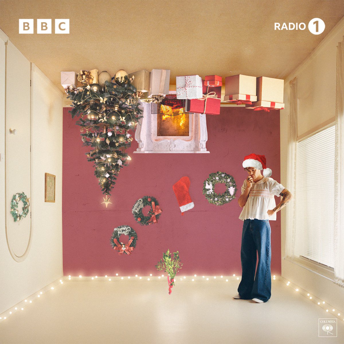 BBCR1's tweet photo. omg harry's house at christmas 🥹🫶🎄
#HarryStyles https://t.co/GQ73Lxf9W6