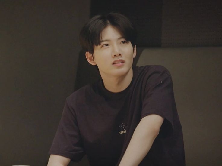 cherstuds's tweet image. fitur baru;

─ a kjk three tweet au
© cherstuds