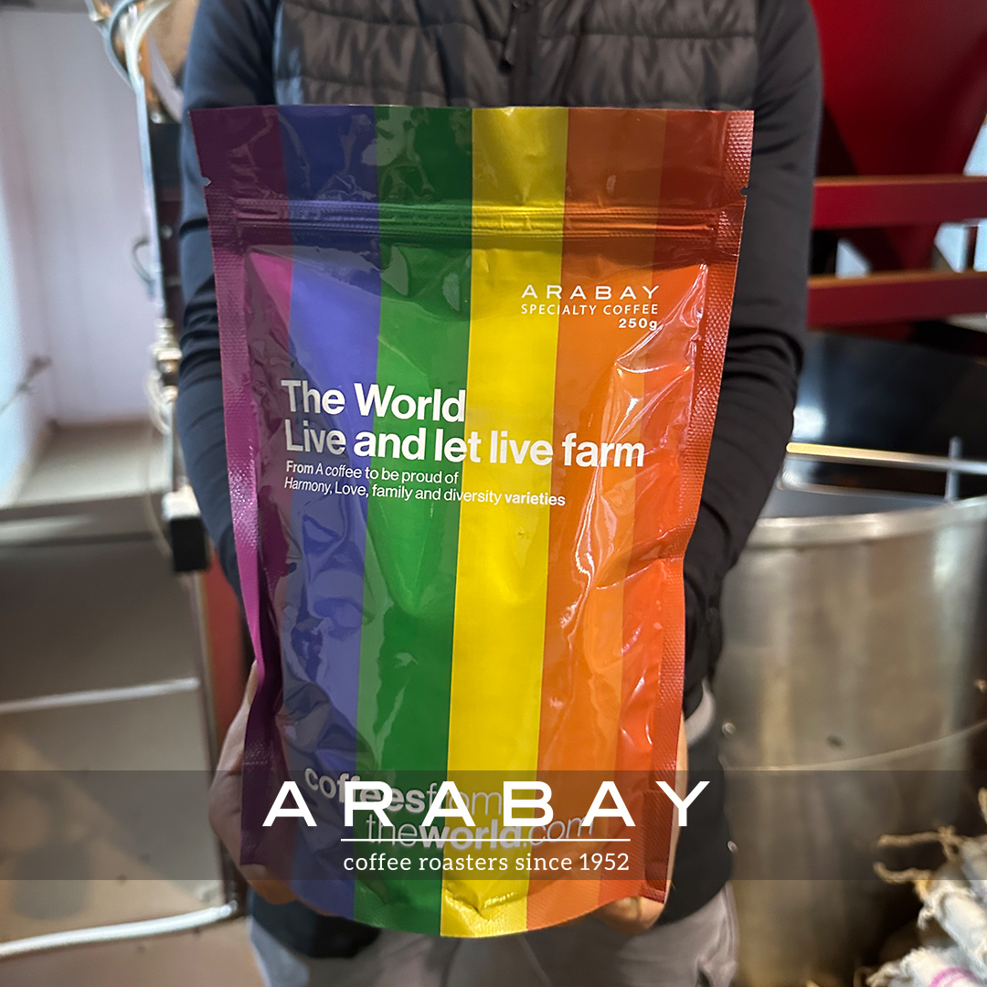 Hemos tostado este #blend #PRIDE y es nuestro #elcafédelasemana

🌎 Origen: Brasil y Colombia
🏡 PRIDE: The World, de la finca Live and let live
🌱Proceso: Lavado (Colombia) y Natural (Brasil)
🌱 Variedades: #MundoNovo, #Catuai (Brasil). #Peaberry, Colombia y #Castillo (Colombia)