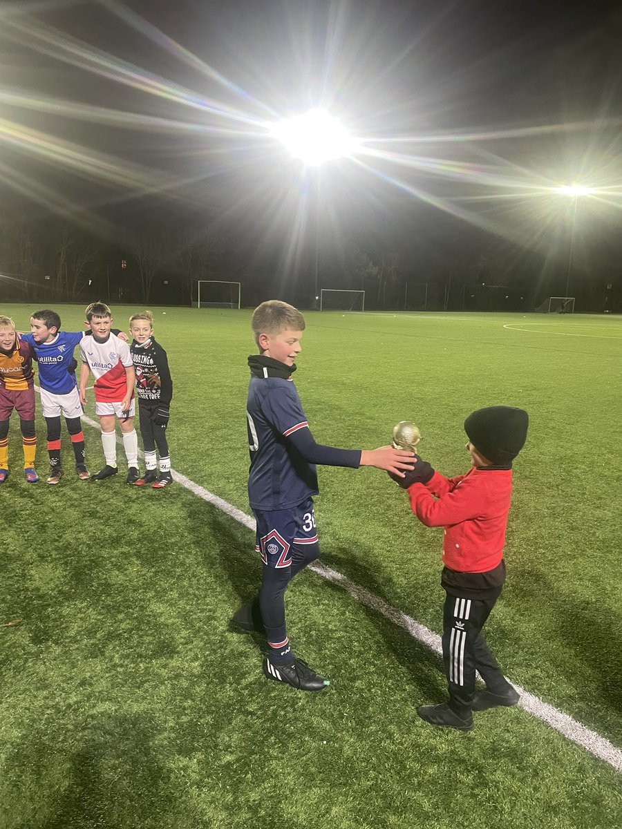 the2012gaffer's tweet image. That’s a wrap on Season 2022 for the 2012s. Good laugh with boys on last training night. Lots of plans for 2023. Watch this space we will be back ready to go in a couple of weeks 👍⚽️🎄@wosfa_