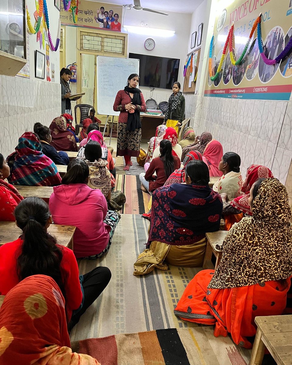 voiceofslum's tweet photo. Monthly parent meeting, building relationships with parents and stakeholders is important to build a good bonding with children and make them part of the mainstream society.
#vosparentsmeeting #vosparents #vosstakeholders #voiceofslum #thanksTosupporters
#lifeisbeautiful https://t.co/5SkpLjK566